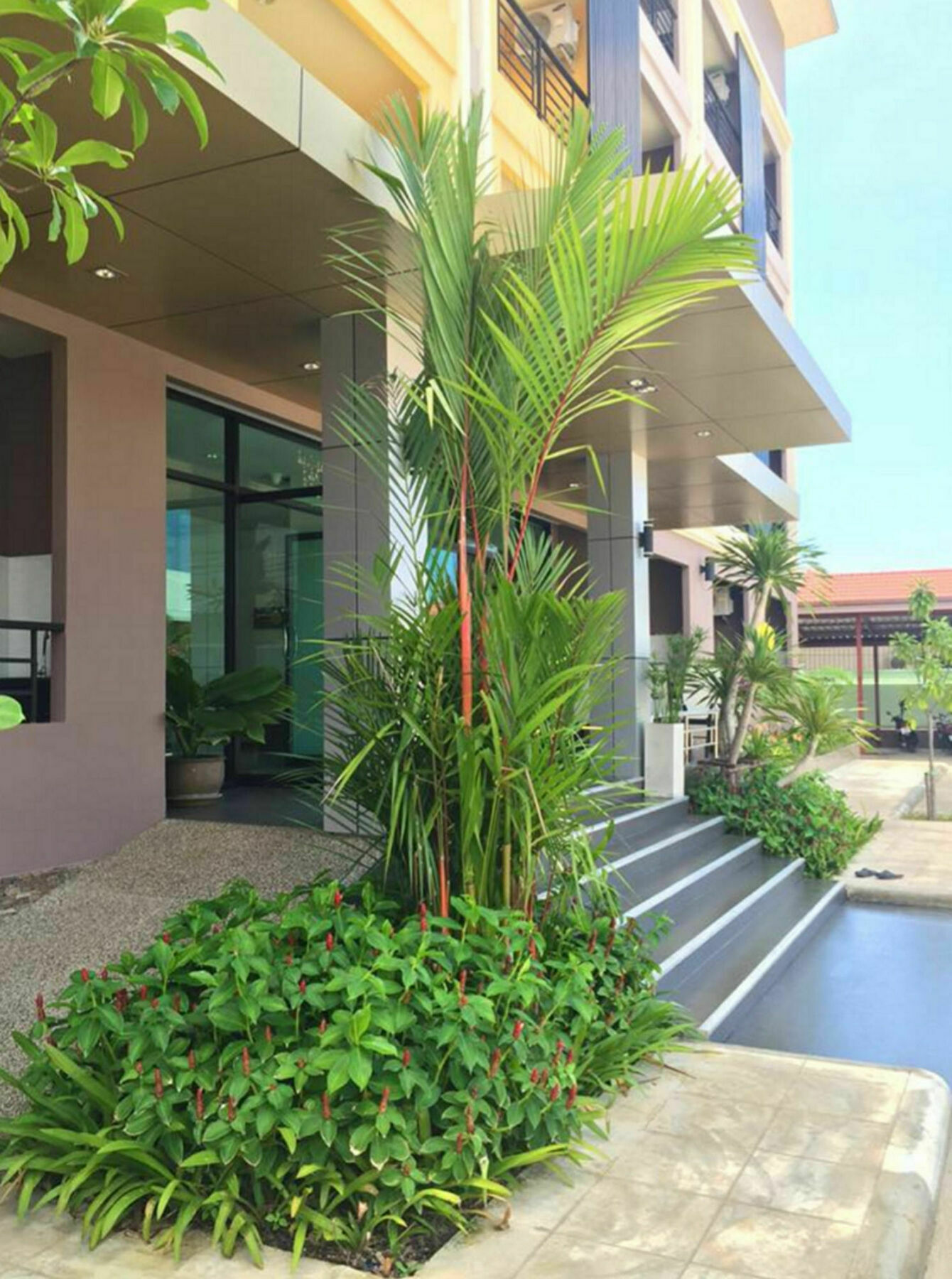 B Space Residence Nong Prue Exterior foto